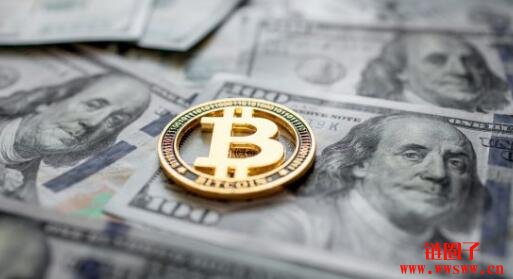月薪该拿实质9000，还是0.03 BTC比较划算？